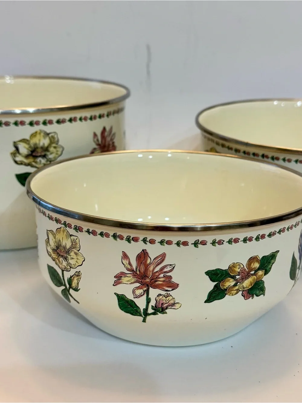 VTG Tabletops Unlimited Botanical Gardens Enamel Nesting Mixing Bowls Set of 3